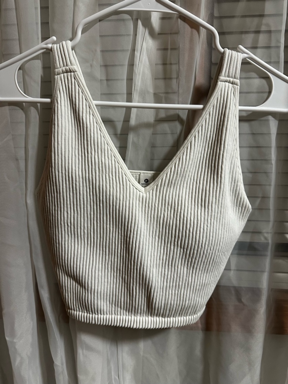 90 Degree By Reflex Ribbed V-Neck Cropped Tank - White